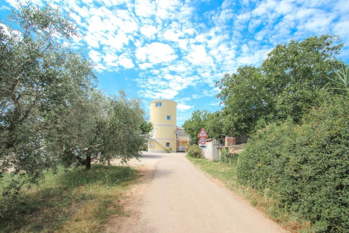 Apartamento Silos Holidays Novigrad Istria Exterior foto